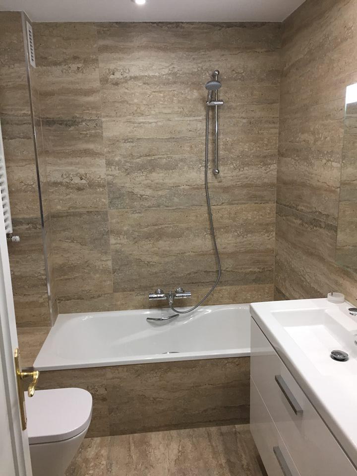 25994638_991475464323607_3400371769938095610_n