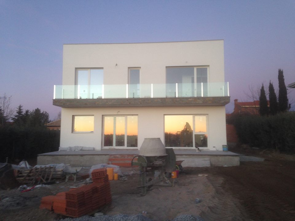 26168411_991475667656920_8588035619340032958_n